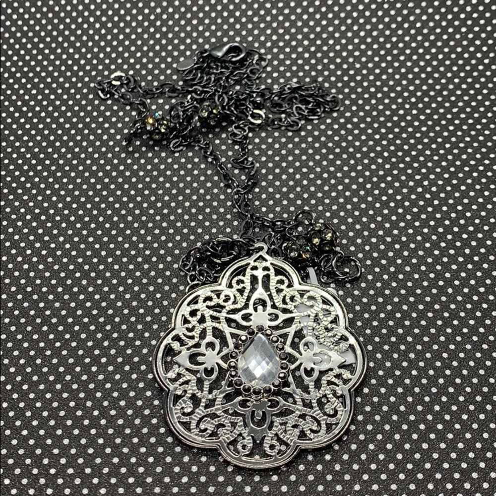 Simulated Silver Sapphire, Austrian Crystal - Picture 5 of 5